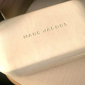 Marc Jacobs hard sunglasses case